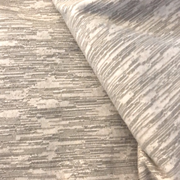 NWT Lululemon Vinyasa Scarf Jacquard IKNS Rulu Adjustable Wrap Grey - Picture 3 of 8